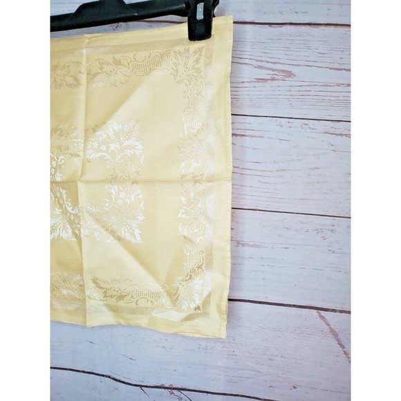 Elegant Gold Crust Rare Designer Table Decorative Fancy Napkins (Set of 4) - Picture 6 of 11